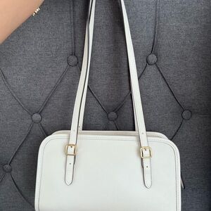 Coach Swing Zip Chalk